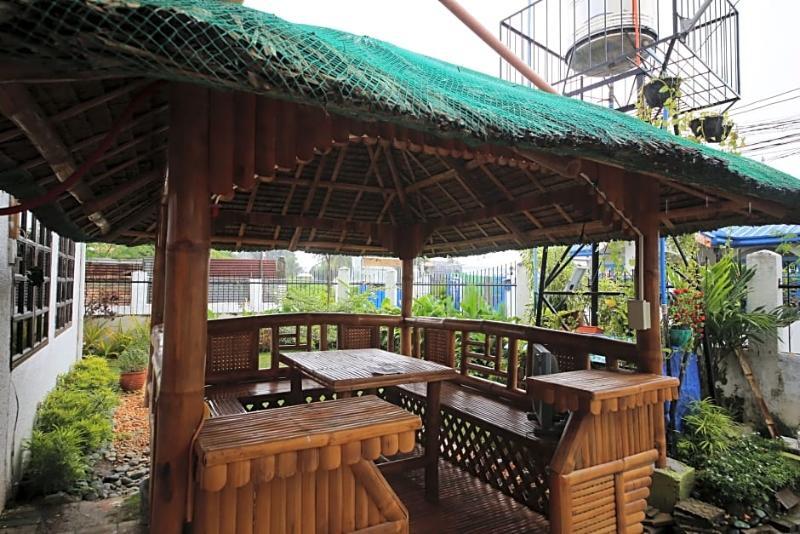 Dee Guest House Мактан Экстерьер фото